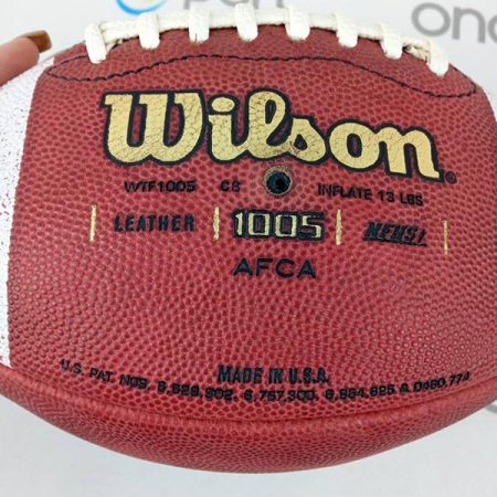 توپ راگبی ویلسون اورجینال مدل NCAA 1005