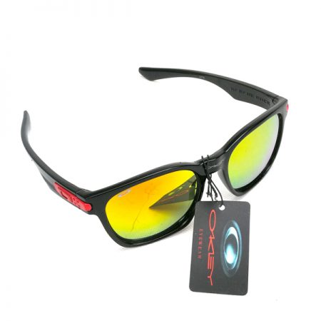 عینک آفتابی OAKLEY