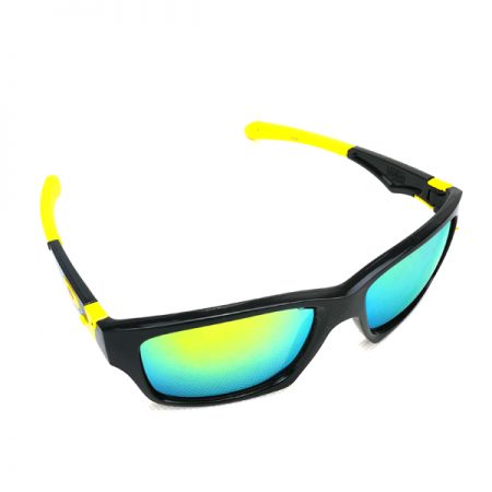 عینک آفتابی OAKLEY