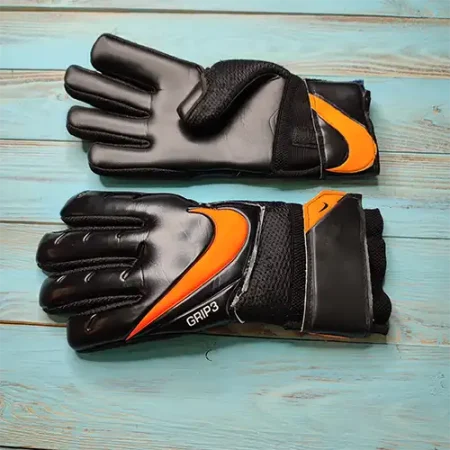 دستکش دروازه بانی طرح NIKE سایز 9