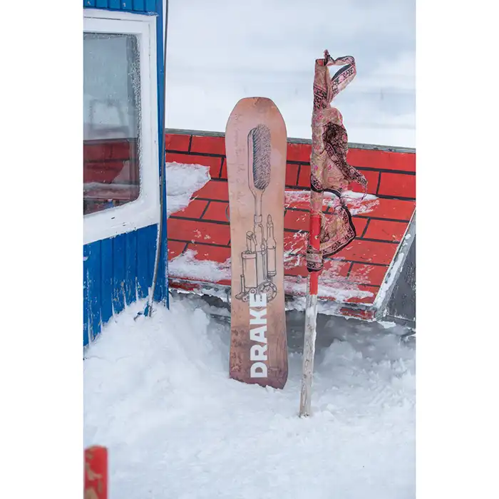 اسنوبرد DRAKE BATTLE RUSTY 2025